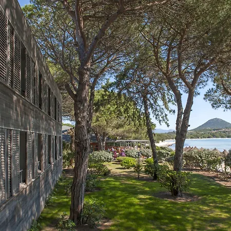 Hotel Hôtel&lodges Moby Dick 4*