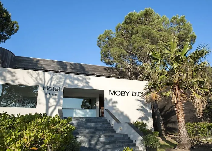 Hôtel&lodges Moby Dick Hotel Porto-Vecchio (Corsica)