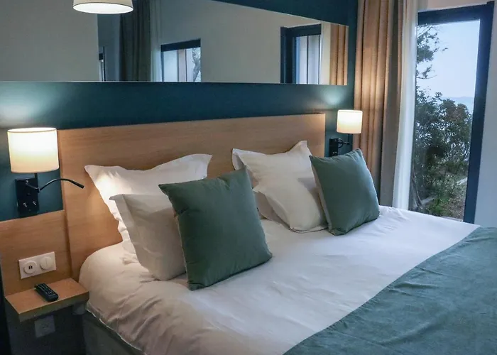 Hôtel&lodges Moby Dick Porto-Vecchio (Corsica)