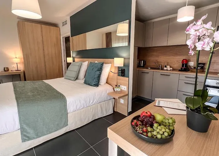 Hotel Hôtel&lodges Moby Dick 4*