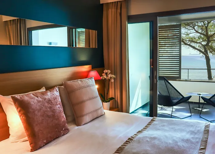 Hôtel&lodges Moby Dick Hotel 4*